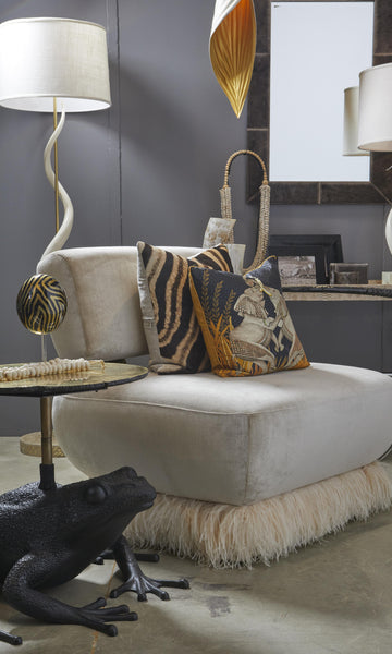 Single Twist Inner Kudu Horn Floor Lamp