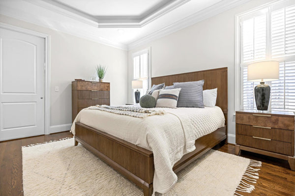 King Bed, Vintage Chestnut Burl